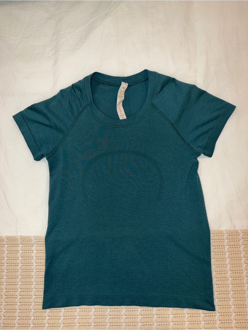 lululemon athletica Short-Sleeve Crewneck Top in Teal Green